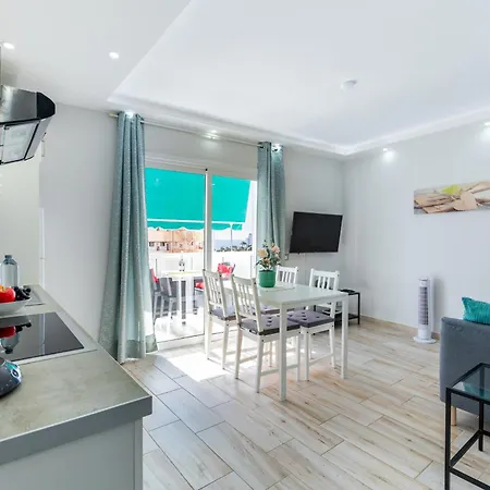 Apartment 523 Playa Americas , Wi Fi Gratis Y Piscina Playa de las Americas (Tenerife)